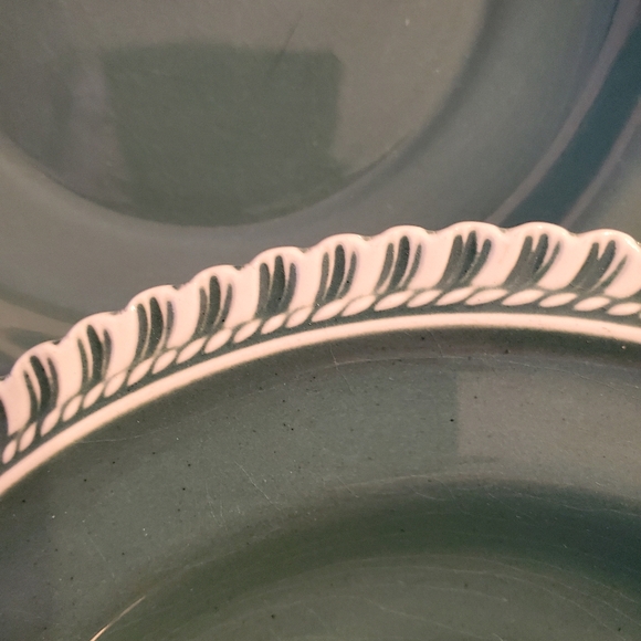 8 Piece Vintage Harkerware Pottery Pate sur Pate Plates Bowls Cups Mid-century - Picture 13 of 13